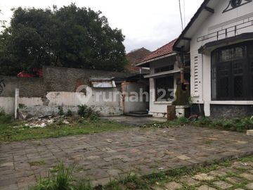 Rumah Strategis Usaha Dekat Taruna Bakti Sayap Riau Bandung