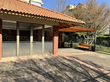 VENTA DEPARTAMENTO EN LAS CONDES REMODELADO, PORTAL LA REINA