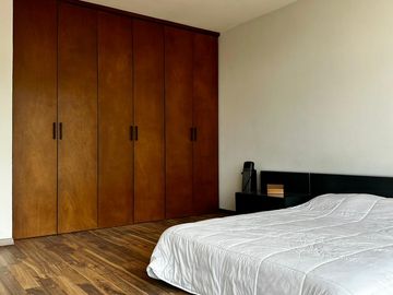 VENTA CASA SEMIAMUEBLADA EN MONTERRA