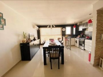 Departamento de tres ambientes en venta con cochera en Haedo Norte
