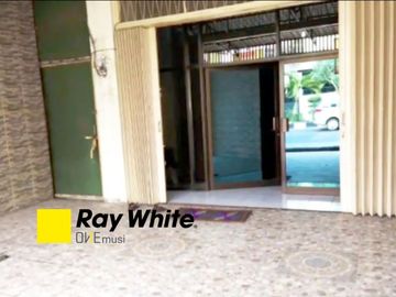 Dijual Ruko 3 Lantai Nol Jalan Jenggolo Sidoarjo