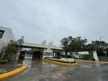 CASA EN VENTA CARRETERA NACIONAL A ESTRENAR