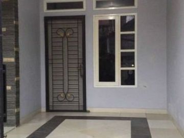 Rumah Karang Tengah Ciledug Strategis Dan Siap Huni