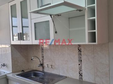 ¡Descubre tu nuevo hogar en Chiclayo! 🏡✨

Te presentamos este acogedor departamento flat, ideal para quienes buscan comodidad y practicidad en una e