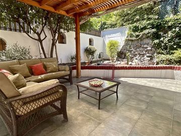 Casa en Venta en La Escuela / Carlos Peña Otaegui