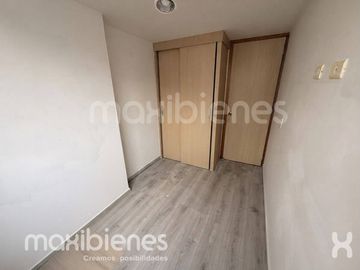 apartamento en arriendo en  los alcázares. Cod A71610