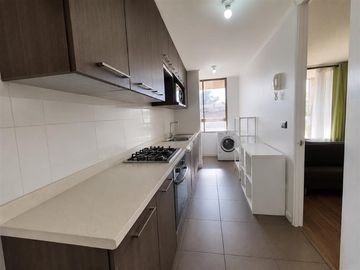 Departamento en venta de 3 dorm. con est. y bod. en Recoleta