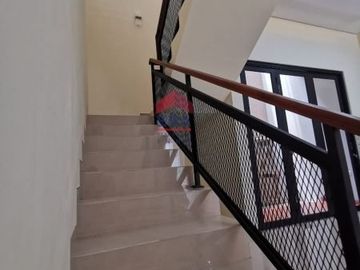 Rumah 2 Lantai Kopo Permai 2 Bandung