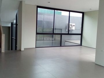 Rumah Cilandak Jakarta Selatan Konsep Minimalis Industrial