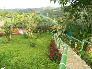 HERMOSA CASA CAMPESTRE EN EL KILOMETRO 32 BORRERO AYERBE VALLE DEL CAUCA