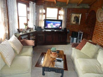 HERMOSA CASA CAMPESTRE EN EL KILOMETRO 32 BORRERO AYERBE VALLE DEL CAUCA