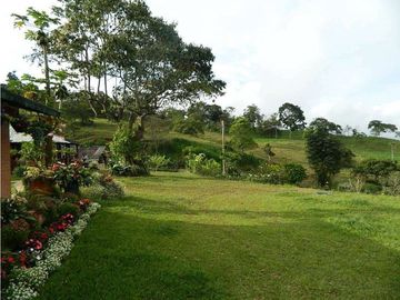 HERMOSA CASA CAMPESTRE EN EL KILOMETRO 32 BORRERO AYERBE VALLE DEL CAUCA