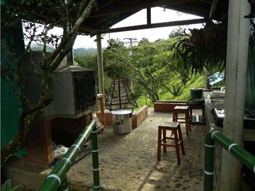 HERMOSA CASA CAMPESTRE EN EL KILOMETRO 32 BORRERO AYERBE VALLE DEL CAUCA