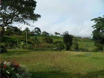 HERMOSA CASA CAMPESTRE EN EL KILOMETRO 32 BORRERO AYERBE VALLE DEL CAUCA