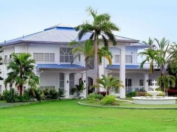 PRIVATE RESORT WITH SWIMMING POOL IN CALATAGAN BATANGAS