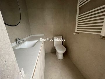 Casa en arriendo de 5 dorm. en Lo Barnechea