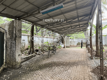 Rumah Hitung Tanah Premium Depan Taman Proklamasi