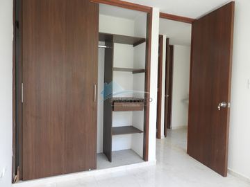 SE VENDE APARTAMENTO EN GIRON