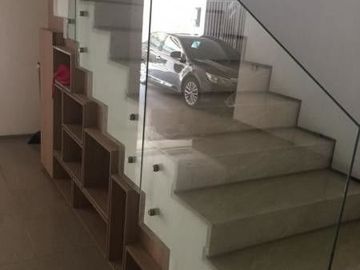 INFO-Dijual Perum Aikonik Residence-Townhouse Satu-satunya Di Area Menteng