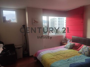 En Venta departamento Seis de Diciembre