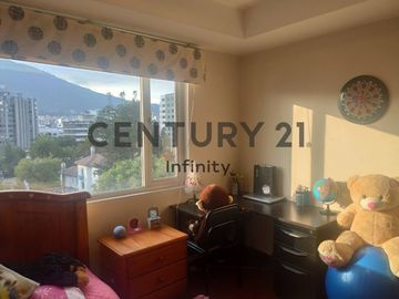 En Venta departamento Seis de Diciembre