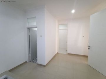 Rumah Taman Mutiara STRATEGIS, CLUSTER DEPAN, SEMI FURNISH