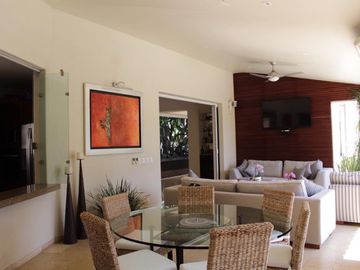 Real las quintas fina residencia en fraccionamiento exclusivo