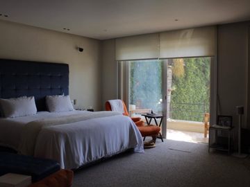 Real las quintas fina residencia en fraccionamiento exclusivo