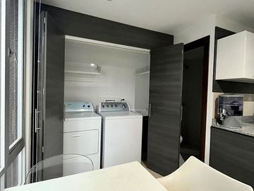 HERMOSO DPTO 3 HABITACIONES CON BALCON- EN VENTA- BELLAVISTA- 150M2