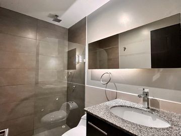 HERMOSO DPTO 3 HABITACIONES CON BALCON- EN VENTA- BELLAVISTA- 150M2