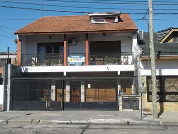 DEPTO EN PLANTA ALTA DE 4 AMBIENTES