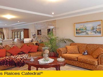 Casa de venta en Narancay - Control Sur – código:14250