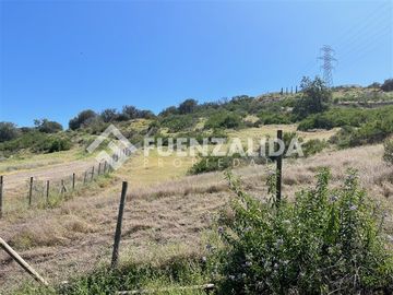 Sitio en venta en La Reina