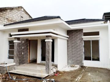 Rumah Asri dan Nyaman di Cihanjuang Cimahi Dekat Pemkot Cimahi Diskon Hanya Bulan ini Sampe 25 Juta. .