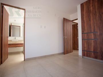 Casa con Jardín y Terraza en Zibatá, Santiago de Querétaro Centro