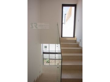 Casa con Jardín y Terraza en Zibatá, Santiago de Querétaro Centro