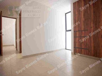 Casa con Jardín y Terraza en Zibatá, Santiago de Querétaro Centro