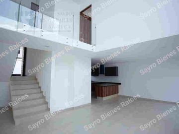 Casa con Jardín y Terraza en Zibatá, Santiago de Querétaro Centro