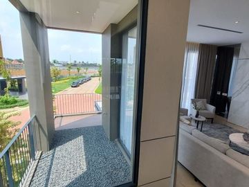 Rumah Mewah Cantik Lokasi Premium Cluster Enchante BSD City