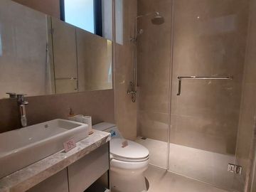 Rumah Mewah Cantik Lokasi Premium Cluster Enchante BSD City