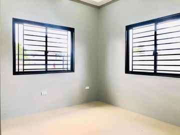 Brandnew Bungalow Type House for SALE or RENT with 4 Bedrooms in Angeles City