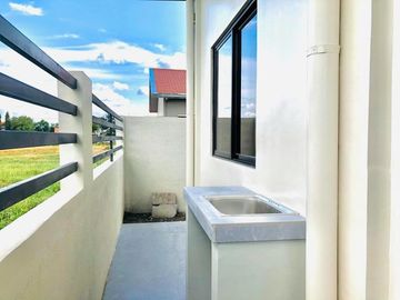 Brandnew Bungalow Type House for SALE or RENT with 4 Bedrooms in Angeles City