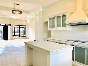 Brandnew Bungalow Type House for SALE or RENT with 4 Bedrooms in Angeles City