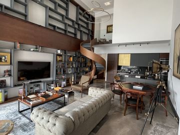 PH amueblado en venta cerca de Atlixcáyotl, zona San Martinito