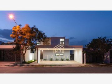 CASA EN VENTA TEMOZON NORTE