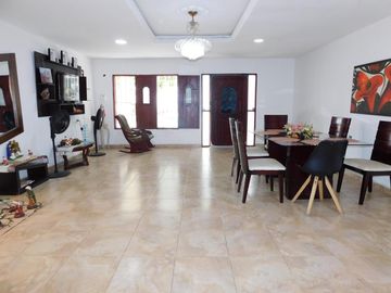 casa en venta en oriental. Cod V91103