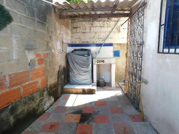 casa en venta en oriental. Cod V91103