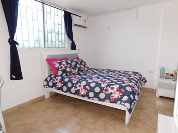 casa en venta en oriental. Cod V91103