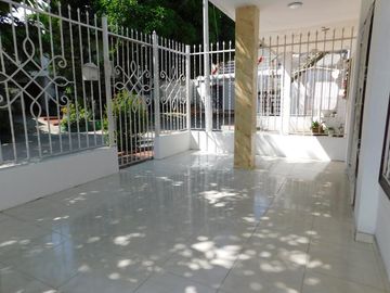casa en venta en oriental. Cod V91103
