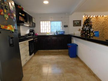casa en venta en oriental. Cod V91103